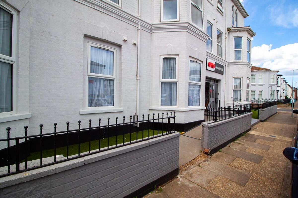 Oyo Studiotel Gy - Modern Hotel Apartments Great Yarmouth Exteriér fotografie